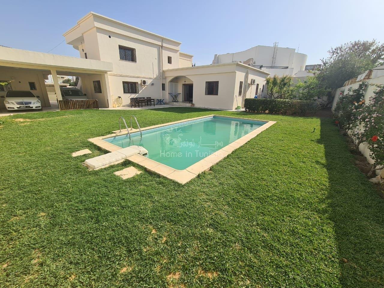 Location saisonnière rez de chaussée avec piscine